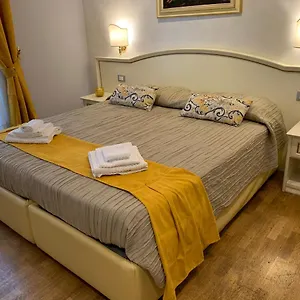 Domus Via Veneto Roma